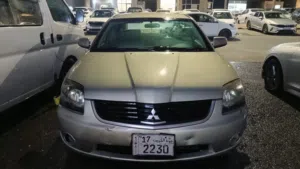للبيع جلنت موديل 2008 مكينه عطلانه الباقي سليم كل شي شغال فيها سكراب