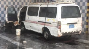 باص تويوتا 2001 ابيض ديزل اقتصادي شغال