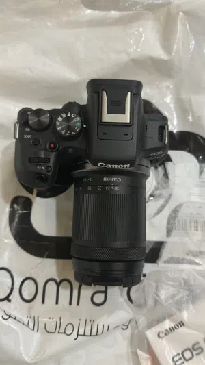 كاميرا كانون R10 للبيع جديده استخدام مره واحده فقط.