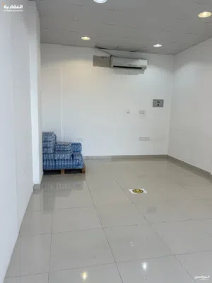 For rent a shop in Muharra
