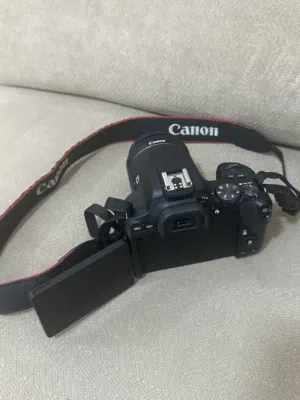Camera canon EOS 250 D