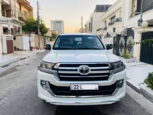لاندكروز 2019 GXR ابيض مكفولة رقم اربيل الدولي الجديد بأسمي ماشية 85000