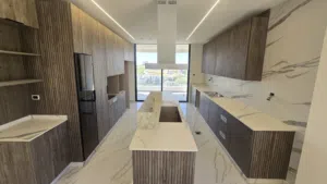 210 m2 3 Bedrooms Apartments for Sale in Amman Airport Road - Manaseer Gs