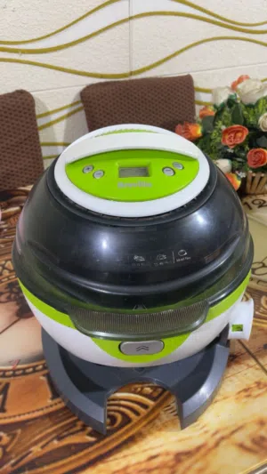 قلايه هوائيه Breville بحاله ممتازه للبيع