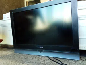 شاشة نوع : دايو Daewoo LCD TV32Inch