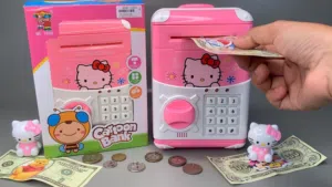 حصالة هالو كاتي صراف الي نقود إلكترونية ذكية للأطفال على شكل خزنة، متوفرة بتصاميم شخصيات كرتونية