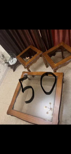طاولات وسط