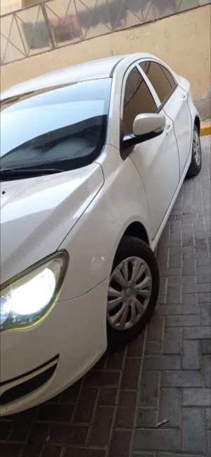 سيارة MG 2016 بحالة ممتازة