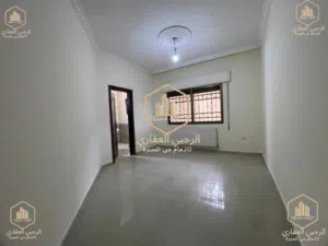 شقة / للايجار / 3 نوم / شبه ارضي / عبدون