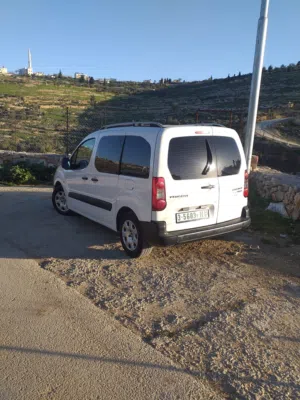 بيجو بارتنر 2016 ترخيص 2015 محرك 1600تيربو ديزل