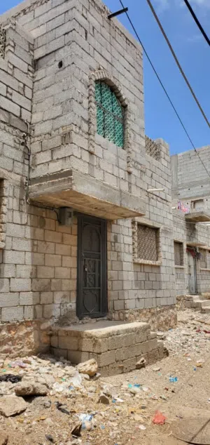 3 Bedrooms . Unfurnished . Monthly4