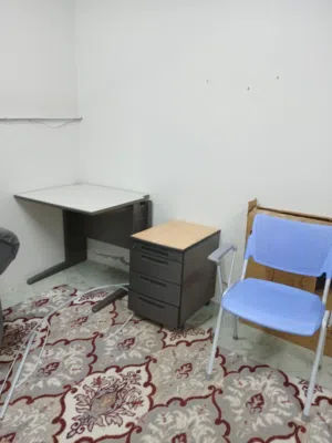 مكتب ومجموعة ادراج