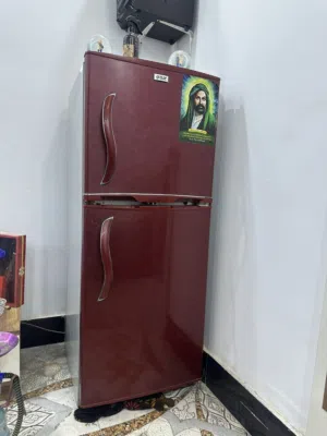 ثلاجه للبيع