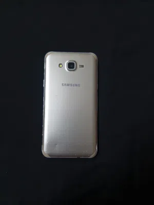 Samsung Galaxy J7 16 GB in Amman