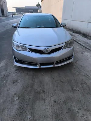 Toyota . Camry . 2013 . Used3