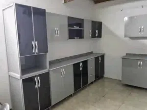 مطابخ المونيوم أنيقة وجميلة المتر كامل بالرخام شبابيك وأبواب ووجهات زجاجية