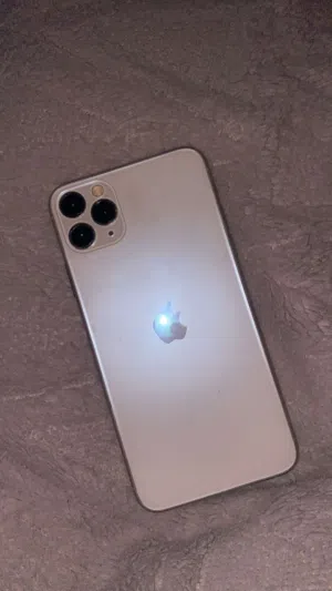 Apple iPhone 11 Pro Max 64 GB in Al Batinah