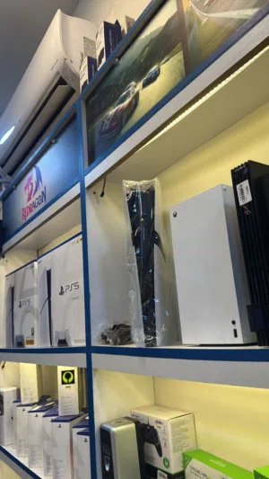مطلوب بلي 5 برو مستعمل عندك راسلني