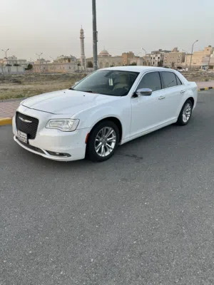 للبيع كرايزر شرط الفحص قير مكينه شاصي صبغ الوكاله ممشى السياره 250 الف