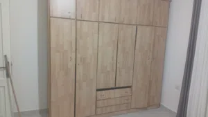 خزانه لاتيه بحاله جيده