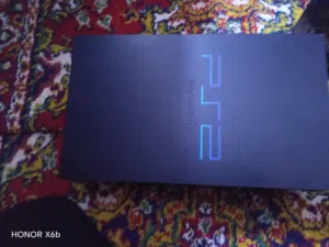بلي 2 كامل ملحقاته مفتوح بس دنظيف ست لعبات الجهاس نظيف ما مصلح يعن نظيف بي طوبه كردوس ردد