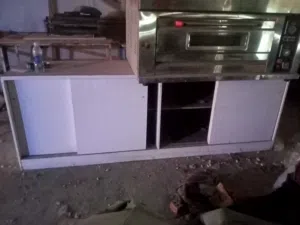 فرن بيتزا وعجانةوفرن مخبوزات