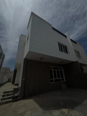 464 m2 More than 6 bedrooms Villa for Sale in Muscat Al Mawaleh