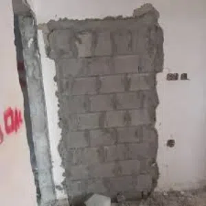 متعهد ترميم وتكسير وهدم جدران وباطون نجار توبارجي فتحات أبواب ونوافز