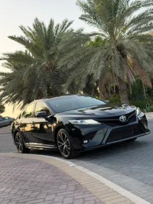 Toyota Camry SE V6