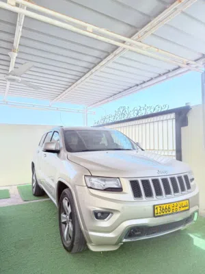 Used Jeep Grand Cherokee in Muscat