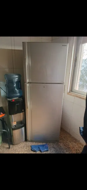 ثلاجه توشيبا 20 قدم و كولر ماء   عمان ضاحيه الحاج حسن