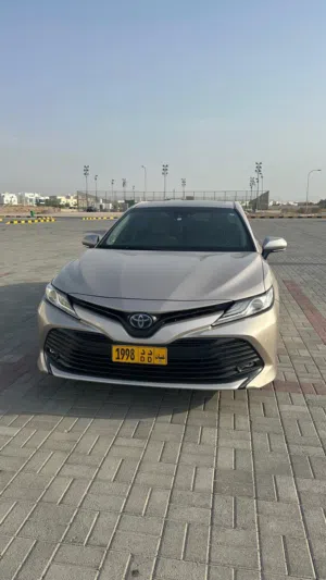 تويوتا كامري 2019 للبيع