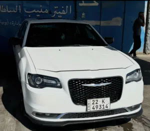 كرايسلر 300s 2017