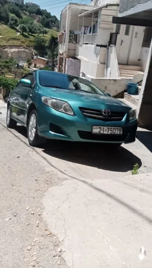 تويوتا كورولا بحاله ممتازة للبيع