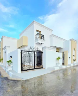 180 m2 3 Bedrooms Townhouse for Sale in Tripoli Ain Zara