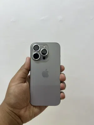 Apple iPhone 15 Pro 256 GB Grey in Excellent Condition.