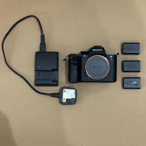 للبيع كاميرا Sony a7s ii بحالة ممتازة