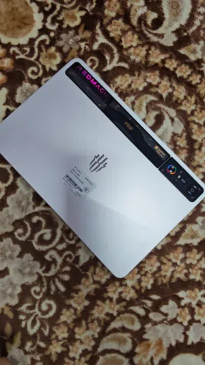ريد ماجيك لون ابيض للجيمينج نظيف كالجديد