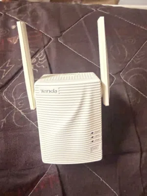 WiFi extender. no complaints 100 % good product موسع نطاق الواي فاي. لا توجد شكاوى، منتج ممتاز 100٪