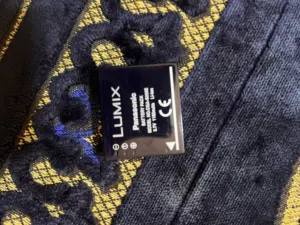 لُقطة لعشاق التصوير الكلاسيكي والـ Vintage: كاميرا Panasonic Lumix LX2 الأيقونية بعدسة