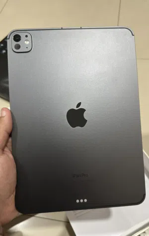 IPad m4 - 11 inch