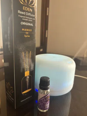 فواحه + معطر معها لافندر +وهديه علبه السوده بريحه المانجا