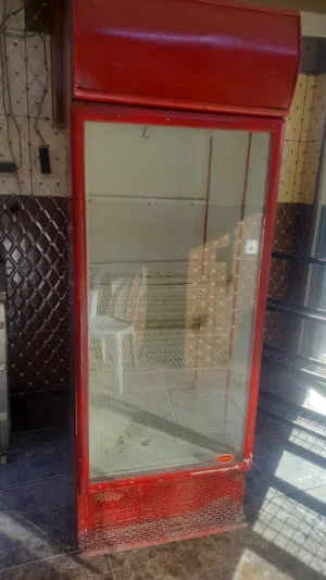 عدة مطعم للبيع
