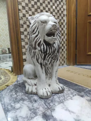 تمثال اسد جبس