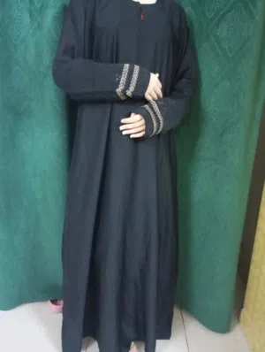 12 عبايات مستعمله