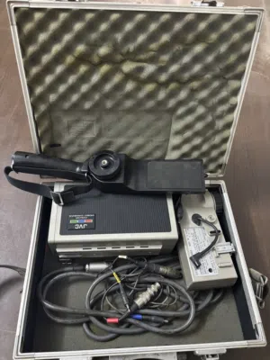 كاميرا فيديو احترافية JVC قديمة + شنطة وكابلات – للبيع