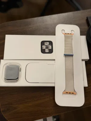 Apple watch SE second generation clean 44mm