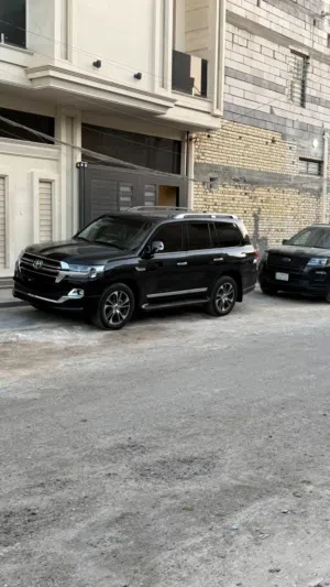 New Toyota Land Cruiser in Basra