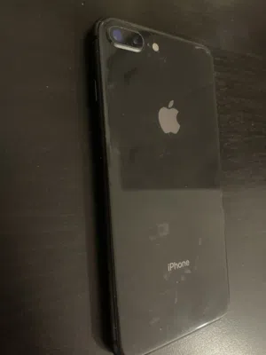 iPhone 8 Plus in black in Rak