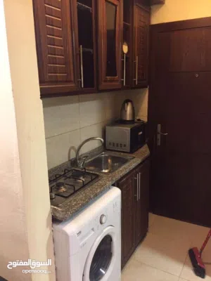 65 m2 Studio Apartments for Rent in Amman University Street